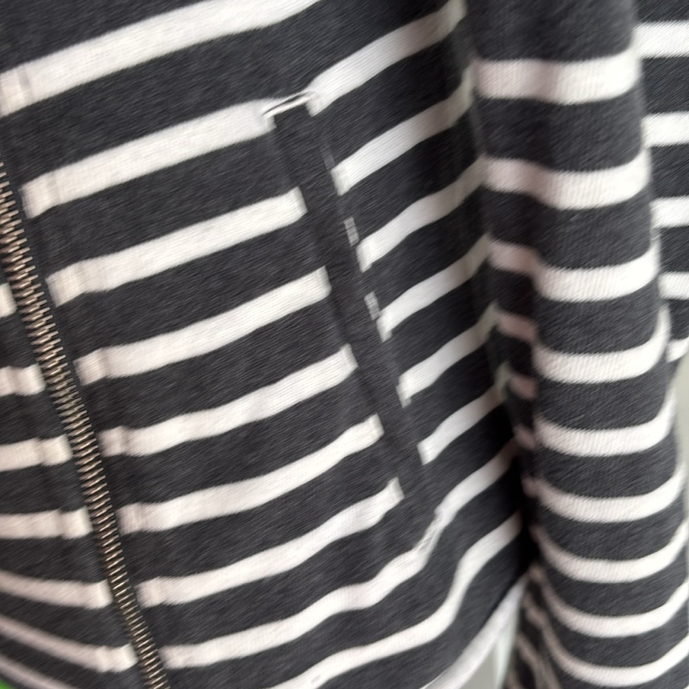 GAP Sweatshirt Jacket - Picture 4 of 7